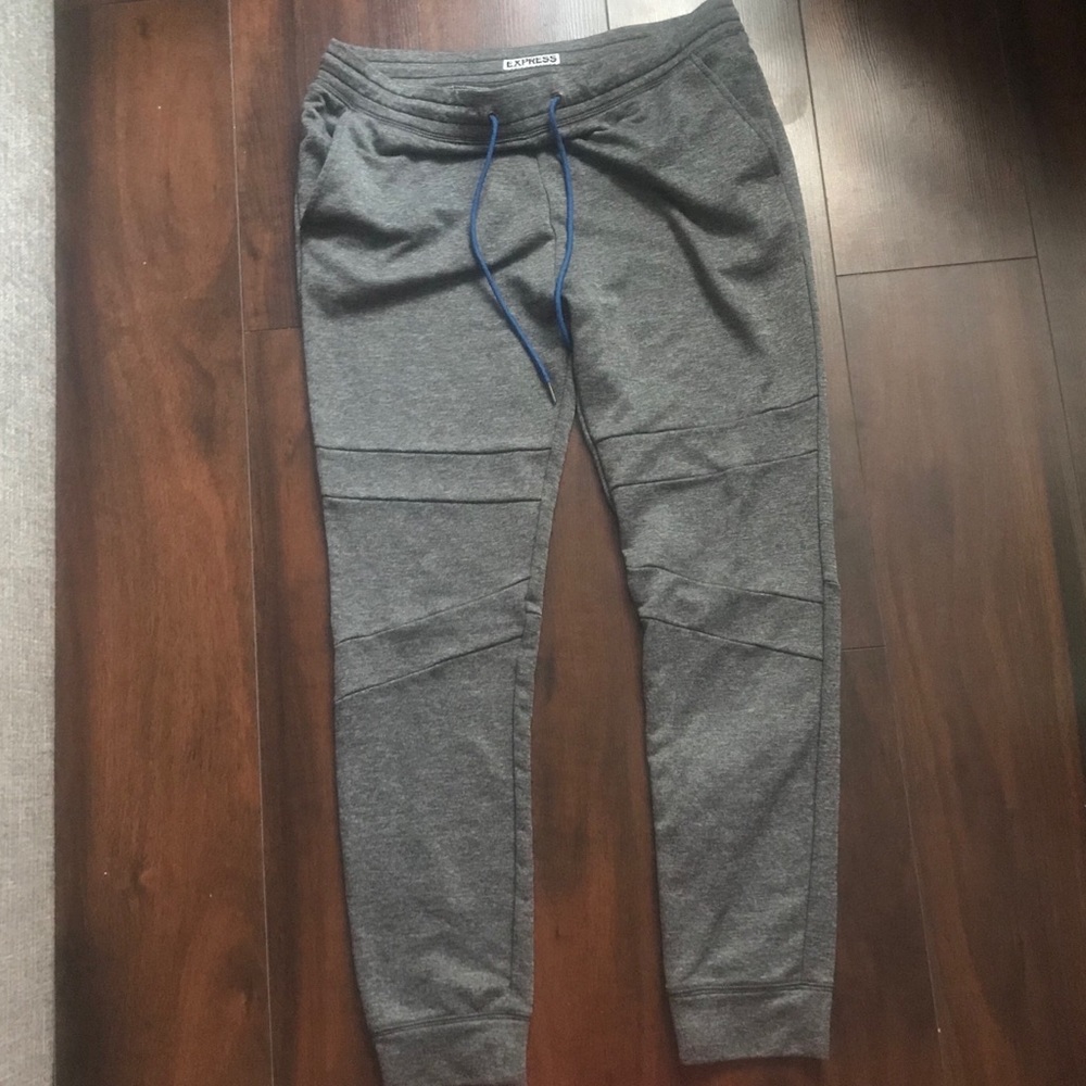 Express joggers